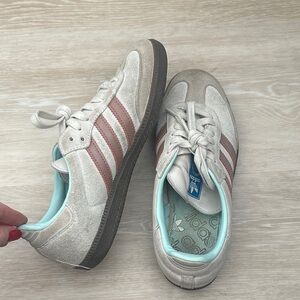 Adidas Sambas